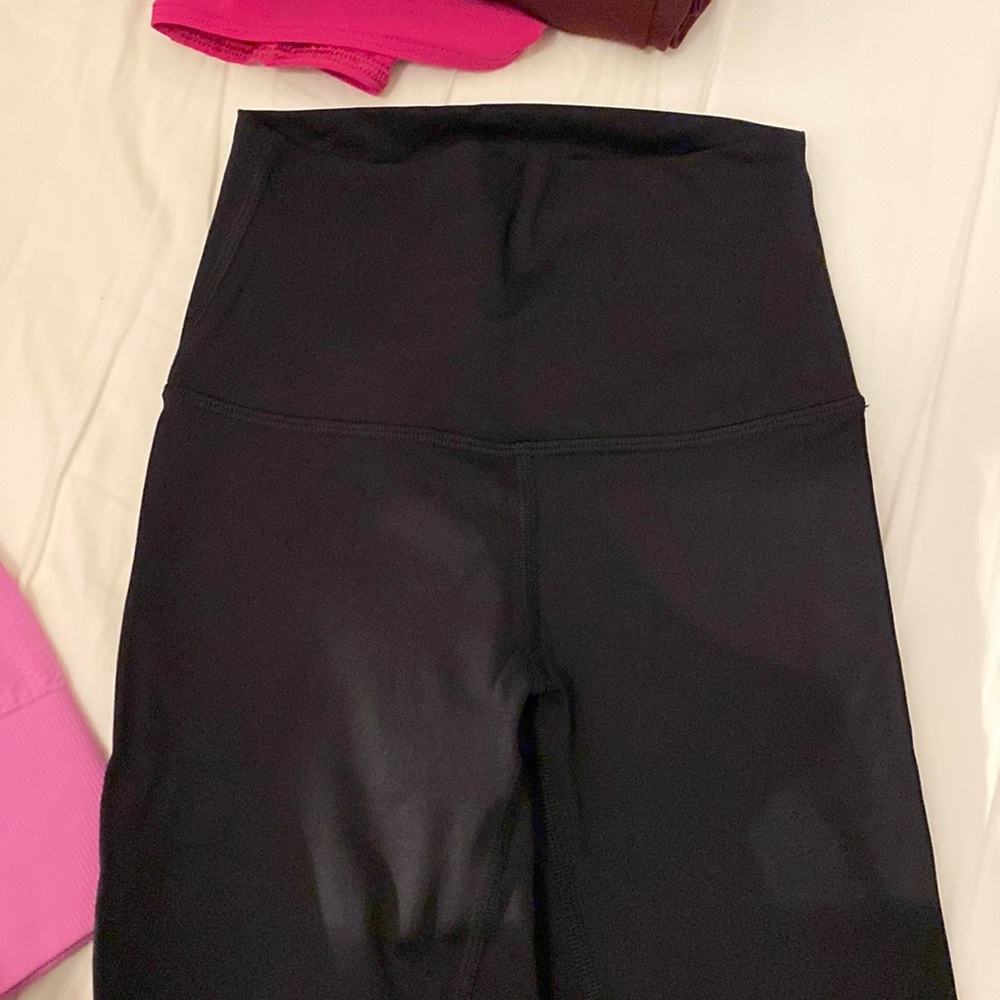 Black lululemon mesh legging